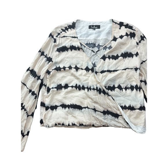 Lulus Women's‎ Cream and Black Blouse | D1 - Picture 3 of 7